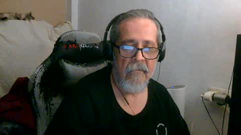Snapshot of neron401 chatting on 08-04-26, 12:58 neron401 online show from 08-04-26, 12:58