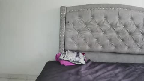 Snapshot of nesuko_kamado chatting on 10-25-25, 04:46 nesuko_kamado online show from 10-25-25, 04:46