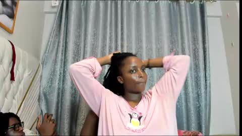 Snapshot of netfux_and_chill chatting on 05-26-26, 07:32 netfux_and_chill online show from 05-26-26, 07:32
