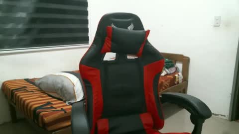 Lucy Pearl online show from 02-13-25, 09:38