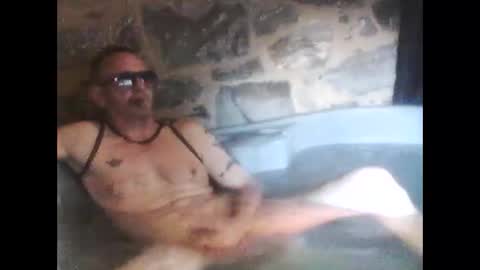 newfun11 online show from 11-16-25, 03:50