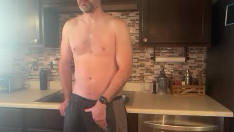 Snapshot of newguy_097 chatting on 12-14-25, 02:55 newguy_097 online show from 12-14-25, 02:55