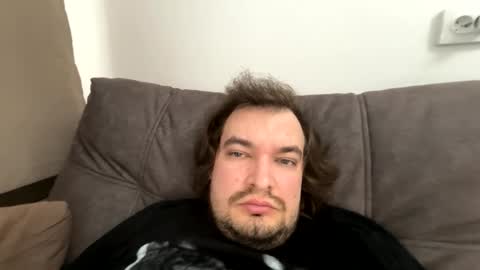 Snapshot of newschoolofmodels chatting on 11-20-25, 09:31 Adam Rozz online show from 11-20-25, 09:31