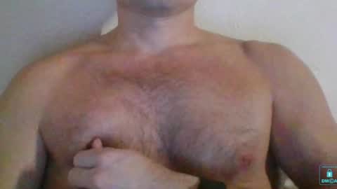 Snapshot of newtyguy90 chatting on 01-03-25, 03:12 newtyguy90 online show from 01-03-25, 03:12