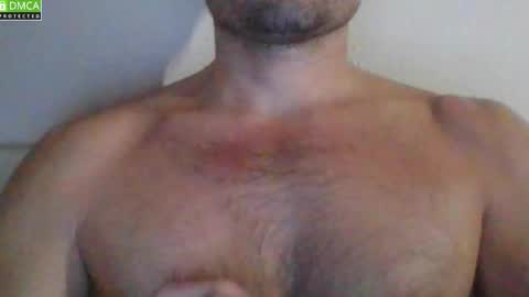 Snapshot of newtyguy90 chatting on 12-14-25, 03:39 newtyguy90 online show from 12-14-25, 03:39