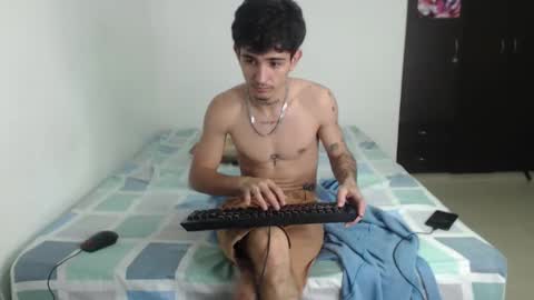 Snapshot of nextboywell1 chatting on 11-23-25, 10:15 Yeison online show from 11-23-25, 10:15