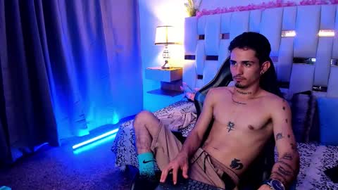 Yeison online show from 03-08-26, 03:32