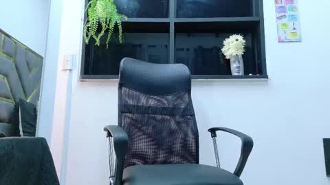 Snapshot of neytanmalcon chatting on 01-10-26, 07:37 neytanmalcon online show from 01-10-26, 07:37