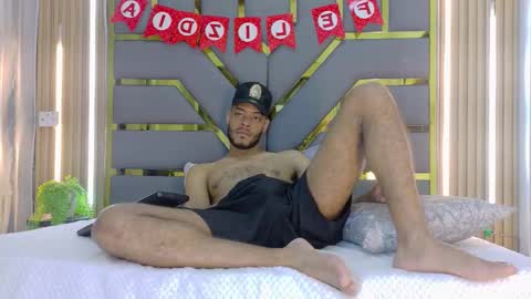 Snapshot of neytanmalcon chatting on 02-13-26, 07:10 neytanmalcon online show from 02-13-26, 07:10