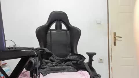 Snapshot of nezukokamado chatting on 12-02-25, 07:03 Shinobu Koch online show from 12-02-25, 07:03