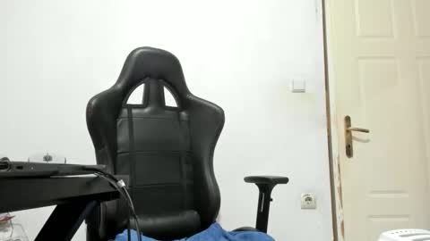 Snapshot of nezukokamado chatting on 01-15-26, 06:51 Shinobu Koch online show from 01-15-26, 06:51