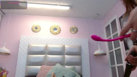 Snapshot of nezzukoo chatting on 05-14-26, 07:31 nezzukoo online show from 05-14-26, 07:31