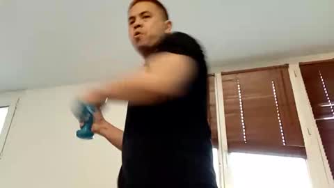 nguyen7788789 online show from 12-18-25, 08:20