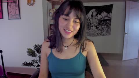 Snapshot of nia_blaze chatting on 12-18-24, 07:41 Nia online show from 12-18-24, 07:41