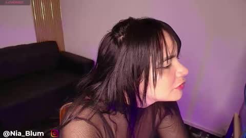 Snapshot of nia_blum chatting on 01-13-26, 01:05 Nia Blum online show from 01-13-26, 01:05
