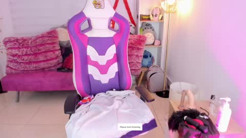 Snapshot of nia_mitsuki chatting on 12-03-24, 01:52 samanta online show from 12-03-24, 01:52