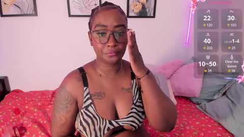 Snapshot of niafire chatting on 12-09-24, 05:52 Nia online show from 12-09-24, 05:52