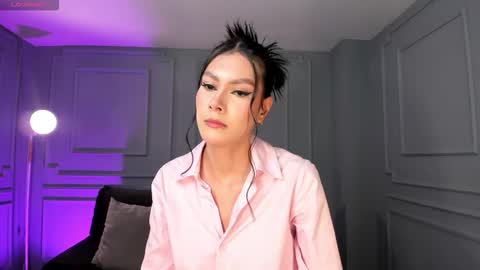 Snapshot of niasalvatore chatting on 11-26-25, 07:04 Call me Nia online show from 11-26-25, 07:04