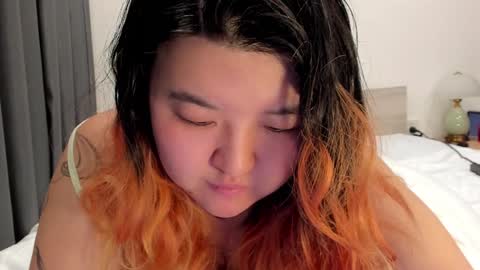 Kim online show from 01-07-25, 10:52