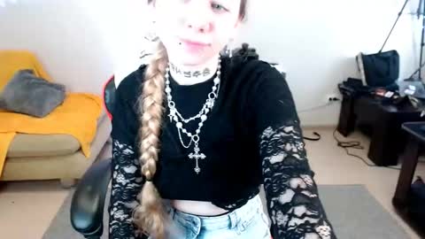 nica_kawaii online show from 03-11-26, 06:30