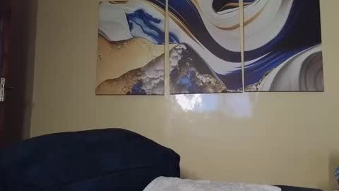 Lilly online show from 02-18-25, 08:49