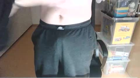 NiceGuyFlo online show from 12-20-25, 01:02