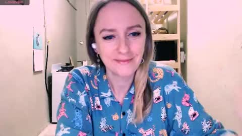 Snapshot of nicekat chatting on 07-05-26, 08:38 Kathrine online show from 07-05-26, 08:38