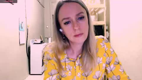 Snapshot of nicekat chatting on 07-18-26, 09:18 Kathrine online show from 07-18-26, 09:18