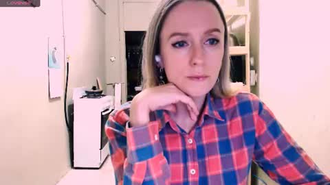 Snapshot of nicekat chatting on 07-20-26, 09:39 Kathrine online show from 07-20-26, 09:39
