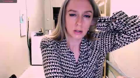 Snapshot of nicekat chatting on 07-29-26, 08:29 Kathrine online show from 07-29-26, 08:29
