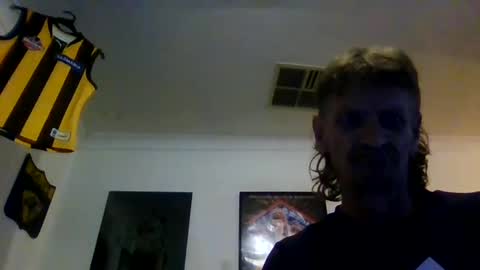 Snapshot of niceozziecockxxx chatting on 12-14-24, 09:35 Sexiishaine online show from 12-14-24, 09:35