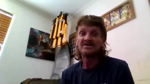 Snapshot of niceozziecockxxx chatting on 01-14-25, 03:32 Sexiishaine online show from 01-14-25, 03:32