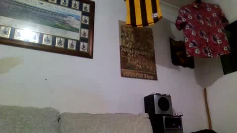 Snapshot of niceozziecockxxx chatting on 11-21-25, 02:54 Sexiishaine online show from 11-21-25, 02:54