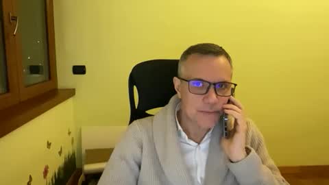 Snapshot of niceshy_71 chatting on 02-09-26, 06:12 Andrew online show from 02-09-26, 06:12