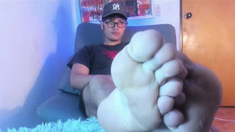 Snapshot of nick_1606 chatting on 10-08-25, 06:44 nick online show from 10-08-25, 06:44