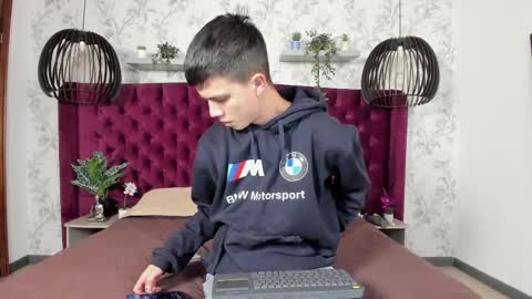 Nick  online show from 09-11-25, 11:43