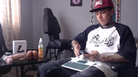 Nickhot0609 online show from 01-12-25, 08:14