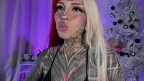 Snapshot of nicki_1 chatting on 01-06-26, 10:19 Help me reach 100 thumbs up online show from 01-06-26, 10:19
