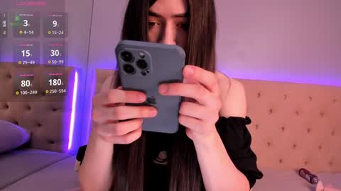 Nickie online show from 12-26-24, 04:53