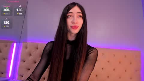 Nickie online show from 01-01-25, 01:37