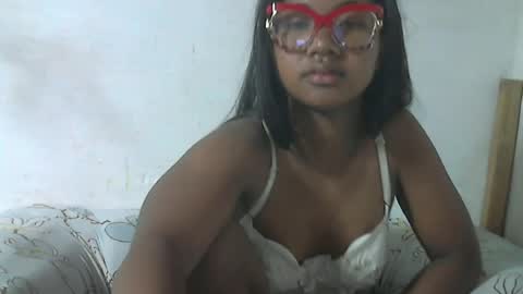 Snapshot of nickiqqyuu chatting on 06-18-26, 12:22 nickiqqyuu online show from 06-18-26, 12:22