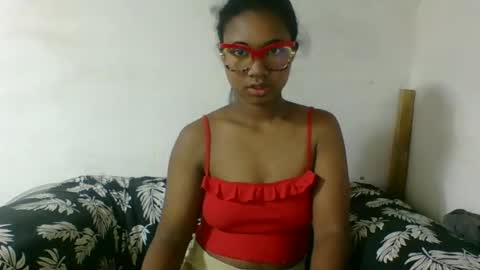 Snapshot of nickiqqyuu chatting on 07-21-26, 06:27 nickiqqyuu online show from 07-21-26, 06:27