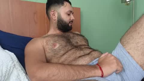 Nicolas              online show from 12-13-25, 09:42