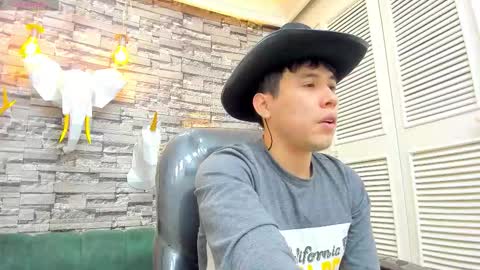 Nickk Wolff online show from 11-11-25, 03:06