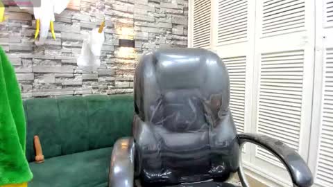 Nickk Wolff online show from 11-23-25, 03:39