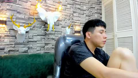 Nickk Wolff online show from 11-30-25, 04:49