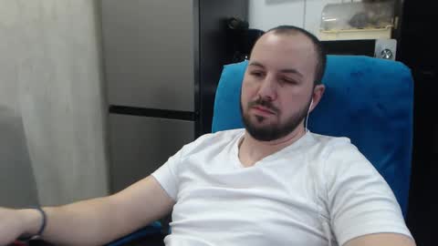 Snapshot of nickolas22 chatting on 02-08-26, 11:30 Julian online show from 02-08-26, 11:30