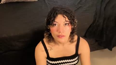 Snapshot of nickollsaenz chatting on 06-25-26, 04:12 nickollsaenz online show from 06-25-26, 04:12