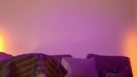 Snapshot of nickriverzxo chatting on 11-28-25, 02:03 nickriverzxo online show from 11-28-25, 02:03