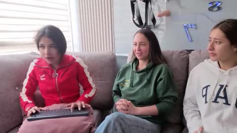 nicky_as online show from 12-04-25, 01:53